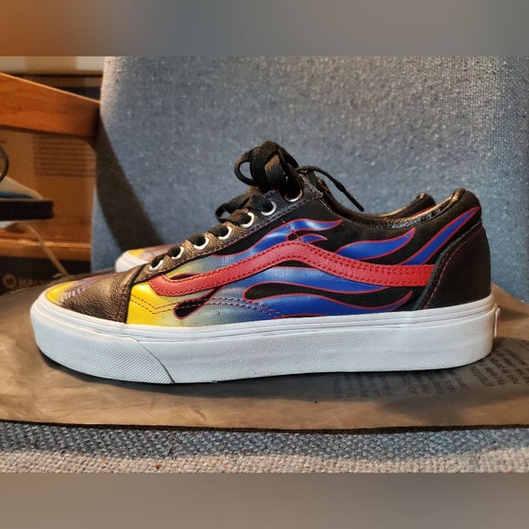 Vans Old Skool Flame Race (Sample Pair) Size Mens 9 - Picture 3 of 10